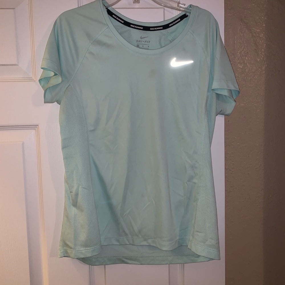 Teal NIKE dri-fit running/workout tee.